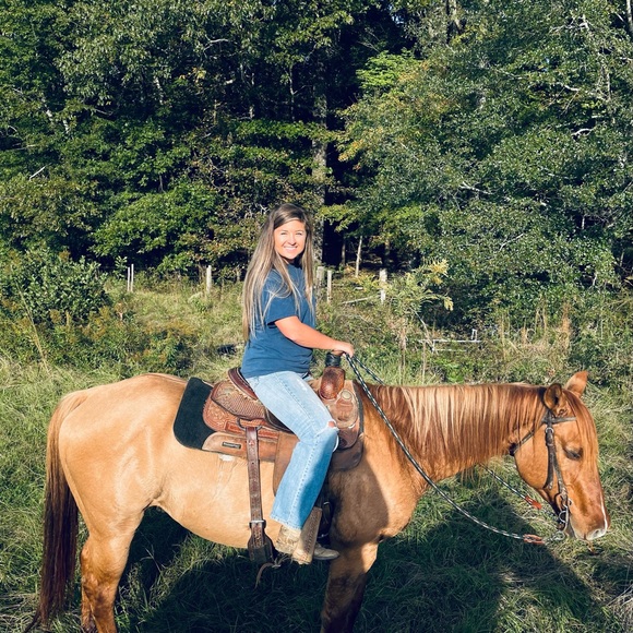 Meet your Posher, Danica - Picture 9 of 14